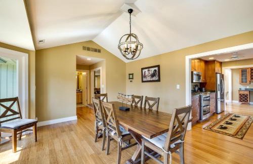 Harrods Creek House | Spacious Prospect Cottage with Deck and Scenic Views
