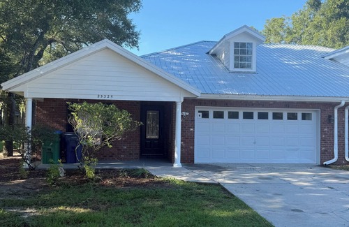 Newberry House | Spacious, quiet and convenient home. A perfect fit for anyone.