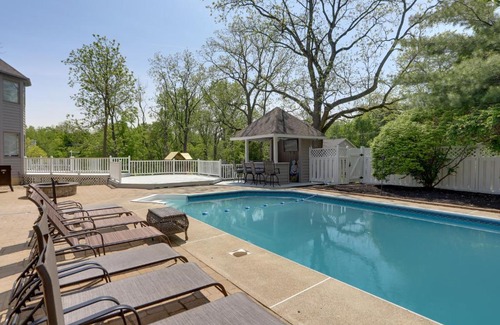 Amherst House | Spacious Refuge with Private Pool and Outdoor Bar!