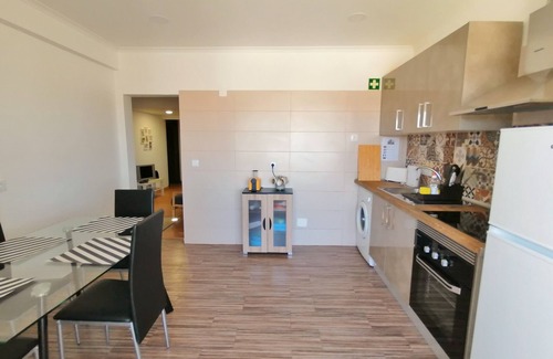 Faro Apartment | Spacious, Refurbished apartment with internet in Faro