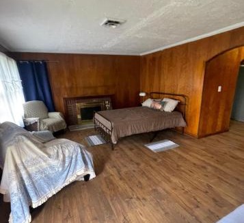 Middlesboro Villa | Spacious Renovated Ranch Retreat - Tackett Creek