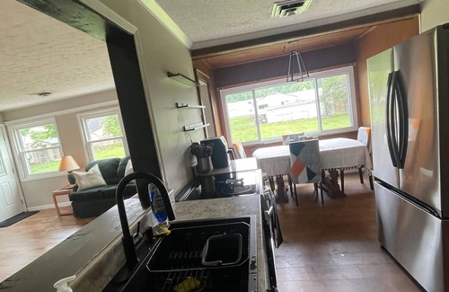 Middlesboro House | Spacious Renovated Ranch Retreat near Tackett Creek & Cumberland Gap Park, & LMU