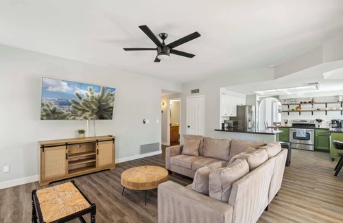 Red Mountain Ranch House | Spacious Retreat with Pool, Heated Spa, & Golf Course View!