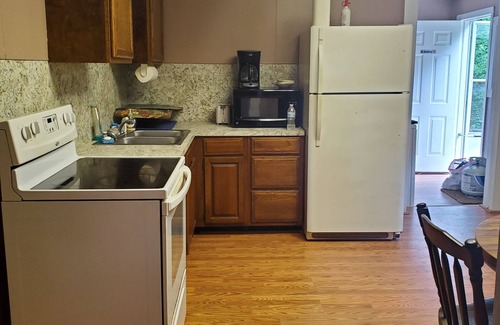 Northfork House | Spacious riding retreat 4 BR Outlaw House/ATV Riding 10beds-Large Parking