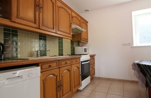 Amfreville Cottage | Spacious Rural House, 10 min from Utah Beach, Sleeps 9, Pet Friendly, Wi-Fi, Parking