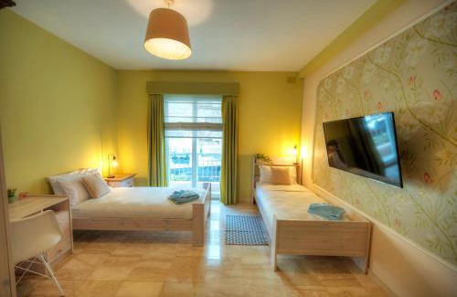 Ta' Xbiex Apartment | Spacious Seafront 3bedrooms, sea view balcony GOTAX-1