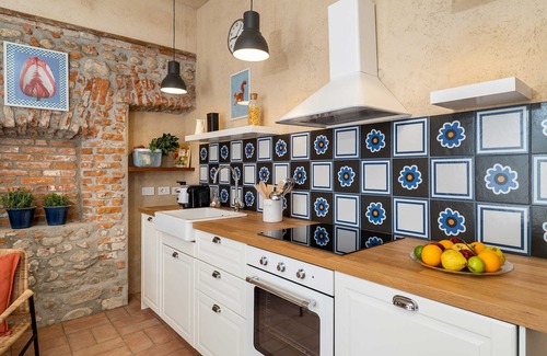 Cressa Apartment | Spacious Studio Apartment with Garden in Restored Farmhouse