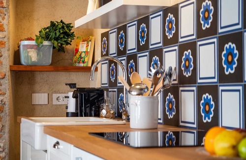 Cressa Apartment | Spacious Studio Apartment with Garden in Restored Farmhouse