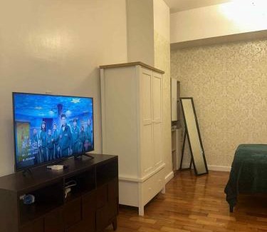 San Lorenzo Apartment | Spacious Studio in Mosaic Tower no Balcony