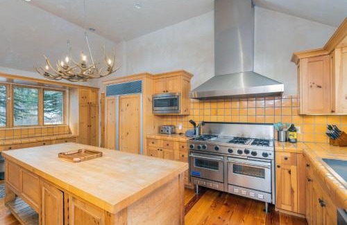 Mountain Village House | Spacious Telluride Retreat with Private Hot Tub
