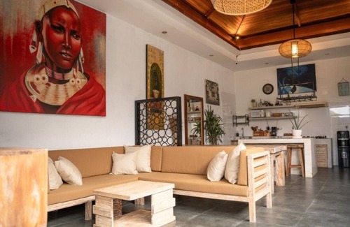 Babakan Villa | Spacious Tropical Villa in central of Canggu