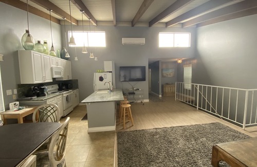 Balboa Island Condo | Spacious upper unit with partial water view four houses from North Bay Front