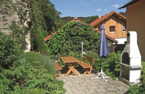 Nittendorf Apartment | Spacious vacation apartment with garden directly on the Labertal cycle path