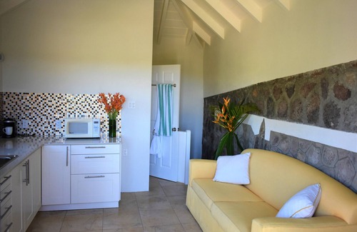 Cotton Ground House | Spacious villa close to gorgeous beach.