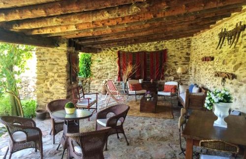 Domingo Garcia Villa | Spacious Villa with Pool in Domingo Garcia
