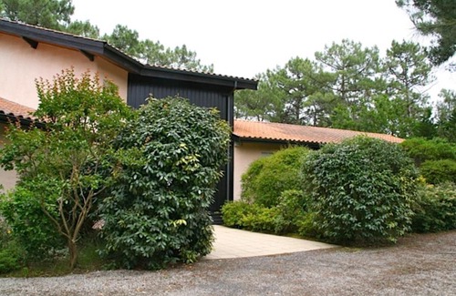 Lacanau-Ocean House | Spacious villa with huge pool in quiet location close beach