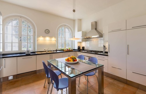 Ostra Villa | Spacious villa with pool and tennis court, just 15 minutes from the sea