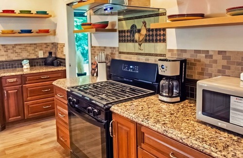 Armstrong House | Spacious Waterfront Lake House. Sleeps 8! 4 BDR/4.5 BTH. Private Dock & Canoes.
