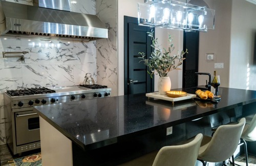 North Central House | Spacious, Well-Appointed, Lux/Modern Touches w/Pool Table, Ping-Pong & Fire Pit