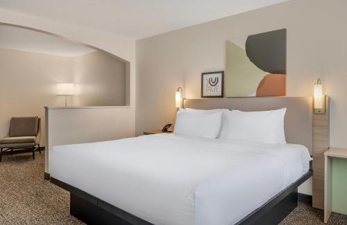 Onalaska Hotel | Spark by Hilton La Crosse Onalaska