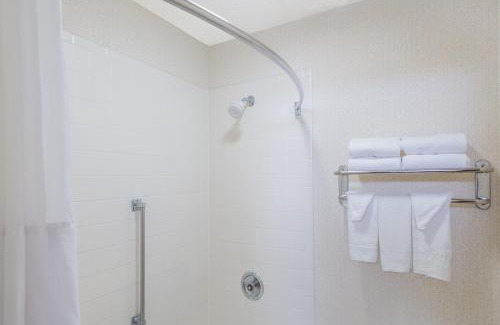 Mystic Hotel | Spark By Hilton Mystic Groton