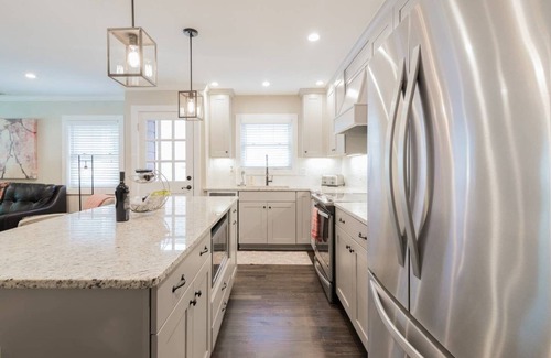 Plaza Midwood House | *Sparkling Clean* 5-Star Modern Luxury Near Uptown