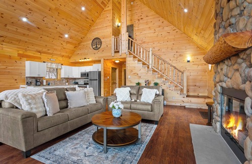 Schenevus Cabin | Sparrowhawk Lake Log Estate With Firepit Lakefront