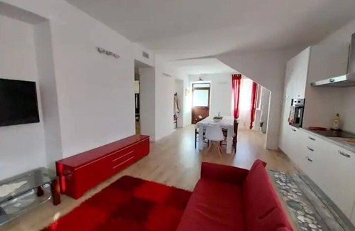 Civitella Messer Raimondo Apartment | Spaziosa ed accogliente casa sul lago, ai piedi della Maiella