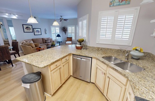 Holiday Isle Condo | SPC 9136 - Ground Floor 2 BR short walk to beach. Newly Renovated.