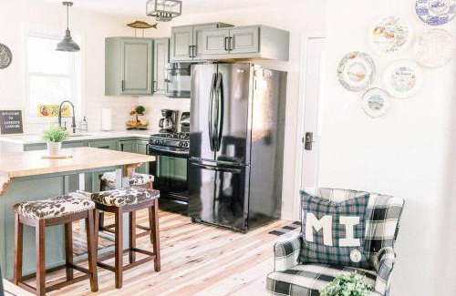Palo House | Spectacular Lake Views!
