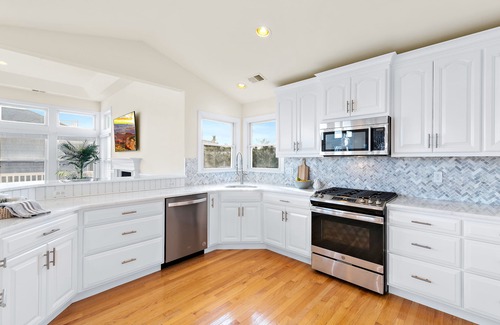 North Beach House | Spectacular Luxury Home, 3rd from Beach, Ocean Views, Open Layout, Elevator