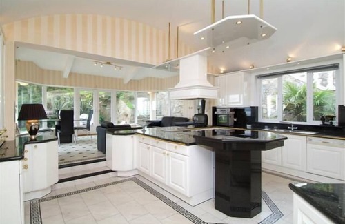 Dalkey Villa | Spectacular Mediterranean Villa on the Irish Sea