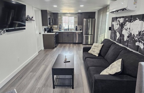 Tillamook House | Spectacular Modern Luxury!