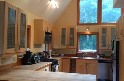 Lee House | Spectacular setting on your own private lake close to it all!