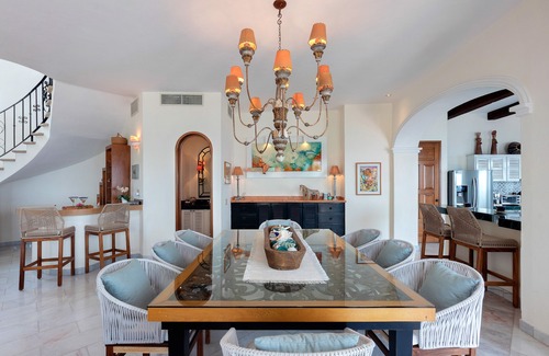 Conchas Chinas House | Spectacular View Villa 5 min from Zona Romantica