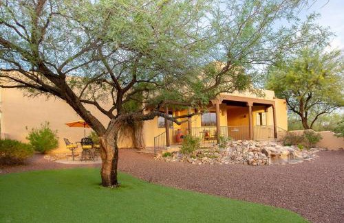 Tortolita House | Spectacular Views, Heated Pool, & Outdoor BBQ