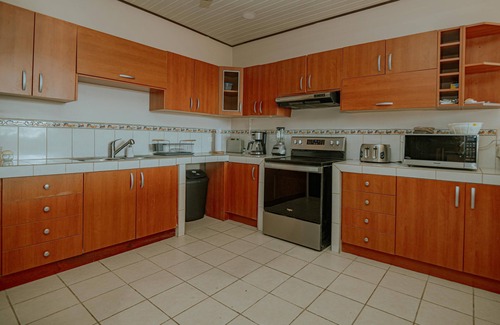 Pajaro Azul House | Spectacular views of mountains AND Pacific-10 min from beach