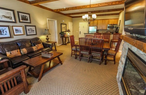 Genoa Condo | Spend July 4, 2023 week in the Tahoe Area