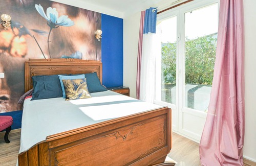 Beauvoisin House | Spend your family vacation in this functional vacation home with pop-up pool, near Nîmes and the Cam