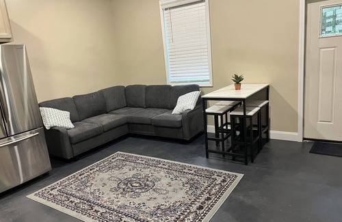 Warren Apartment | Spend your time relaxing with a view of the Allegheny River