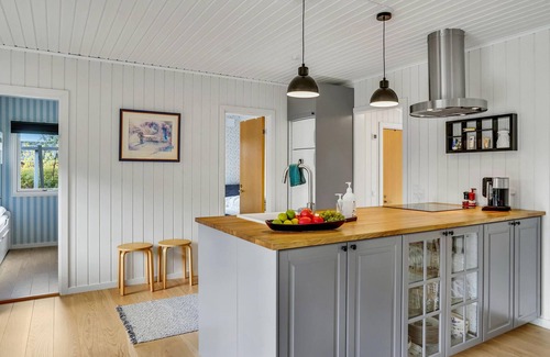 Kaldred House | Spend your vacation in this cozy vacation home in Kaldred.