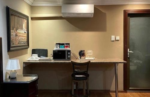 Middelburg House | Spies Villa - Fast Wi-fi, Netflix and Generator
