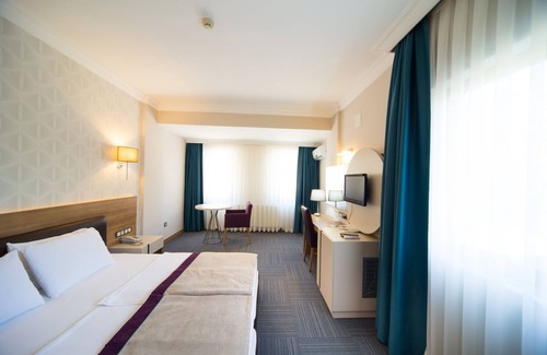 Yunusemre Hotel | Spilos Hotel