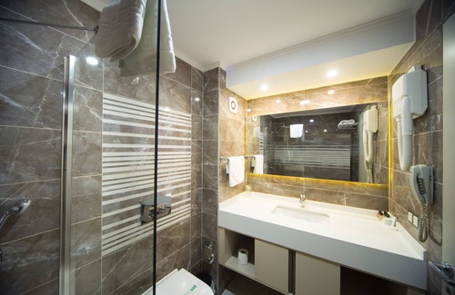 Yunusemre Hotel | Spilos Hotel