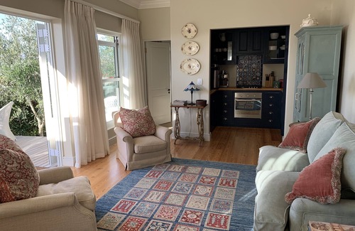 Kalk Bay Apartment | Spindrift - Mint-new, drop dead sea view, large veranda, 1 bedroom 1 bathroom