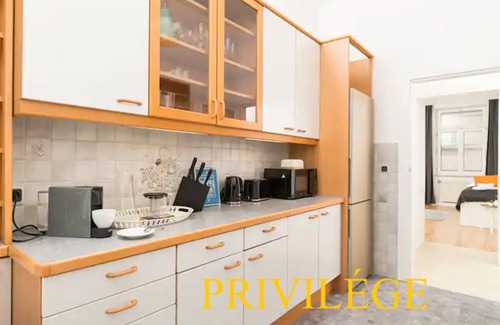 Oberdobling Apartment | Spittelau, bright, selfcheckin24h,