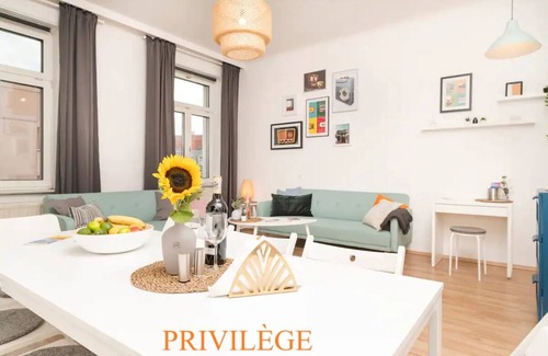 Oberdobling Apartment | Spittelau, bright, selfcheckin24h,