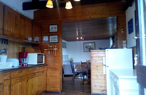 Gouvy Ski Chalet | Splendid Chalet in Gouvy with Fenced Garden