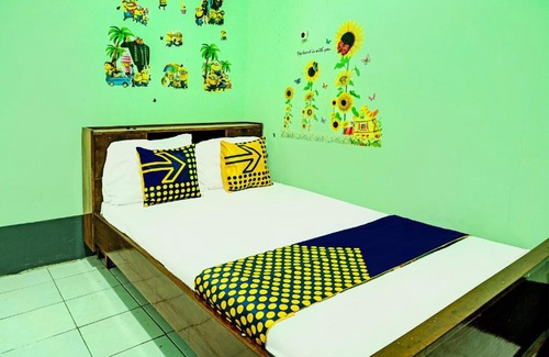 Kediri Hotel | SPOT ON 92400 Dhaha Penginapan House Syariah