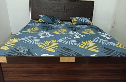 Bulandshahr House | SPOT ON HOME 81343 The Wave Hotel